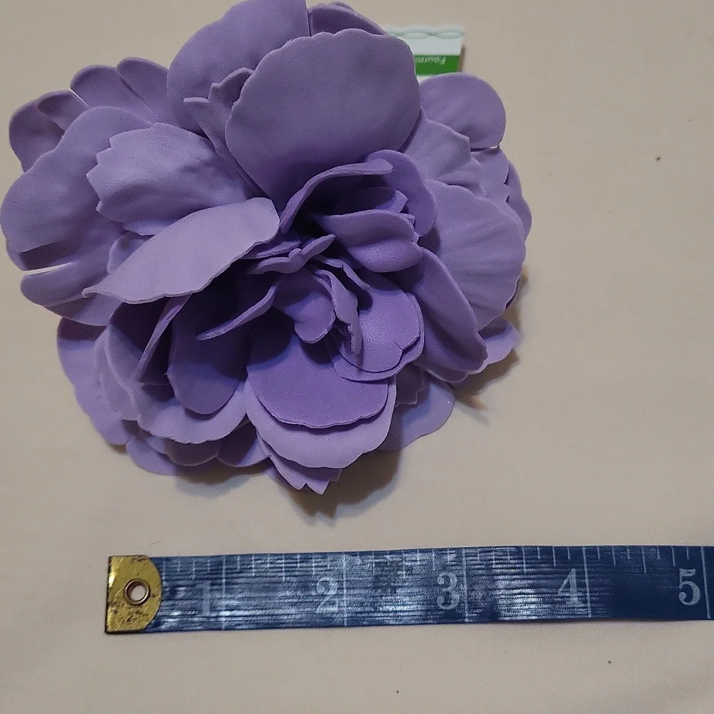 4 Faux Floral Accents